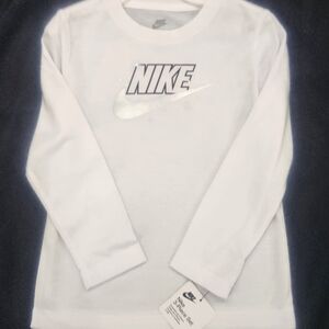 🆕️ Nike Tee
